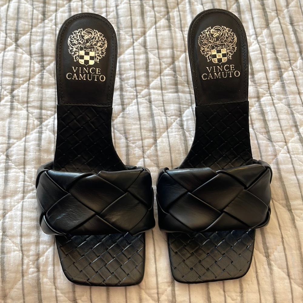 Vince camuto heels size 8